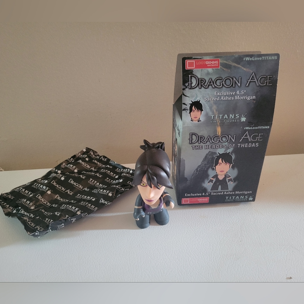 Dragon Age The Heroes Of Thedas Titans Vinyl Figure Morrigan 2016
